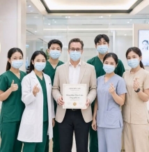 Chuyên gia da liễu cảnh báo về việc dùng khăn sai cách sẽ ảnh hưởng đến sức khoẻ như thế nào