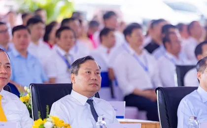 Hà nội vươn mình hướng tới tương lai