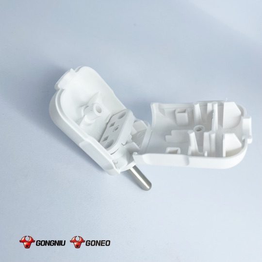 PHÍCH CẮM GONEO CHÂN TRÒN– 10F2 – ĐA NĂNG – CHÍNH HÃNG