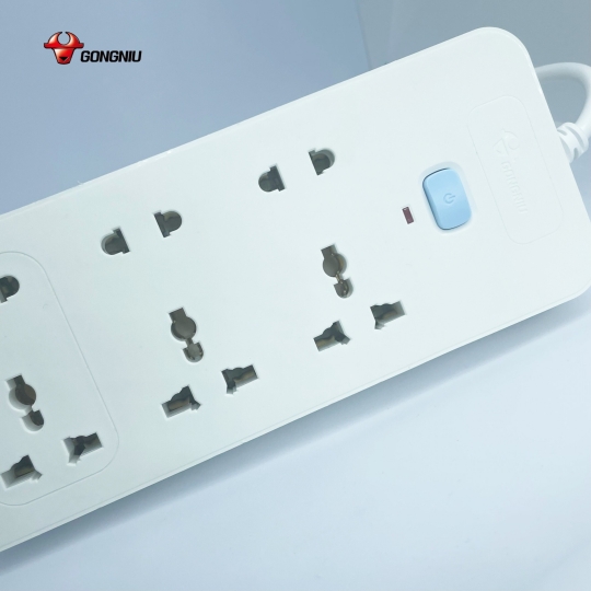 Ổ Cắm Điện Gongniu 6 Ổ Đa Năng 1 Công Tắc 2500W – N1330