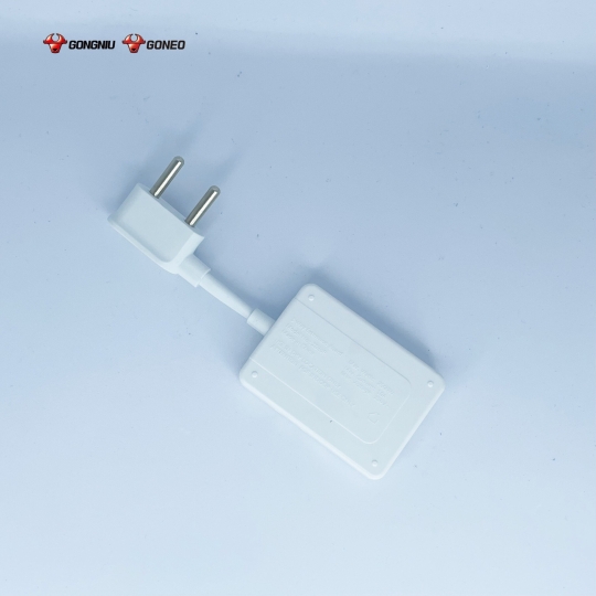 Ổ CHIA ĐIỆN GONEO Z030R – CHIA 3 ĐA NĂNG SIÊU GỌN – TIỆN LỢI – CHÍNH HÃNG